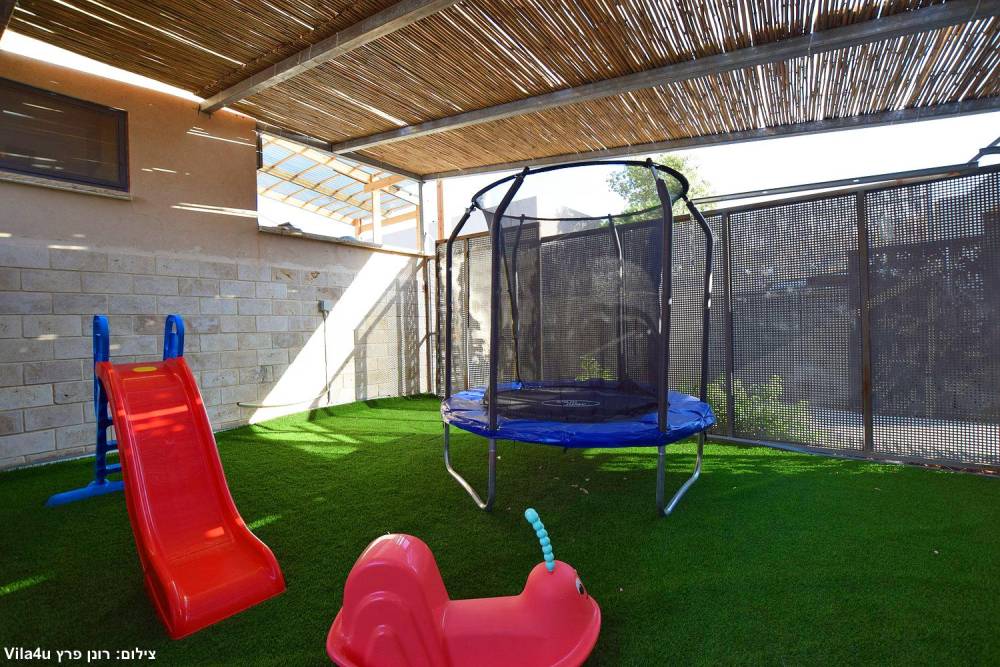 170178 המתחם החיצוני, מאור בכנרת, וילה  במגדל וילות - Vila 4 U