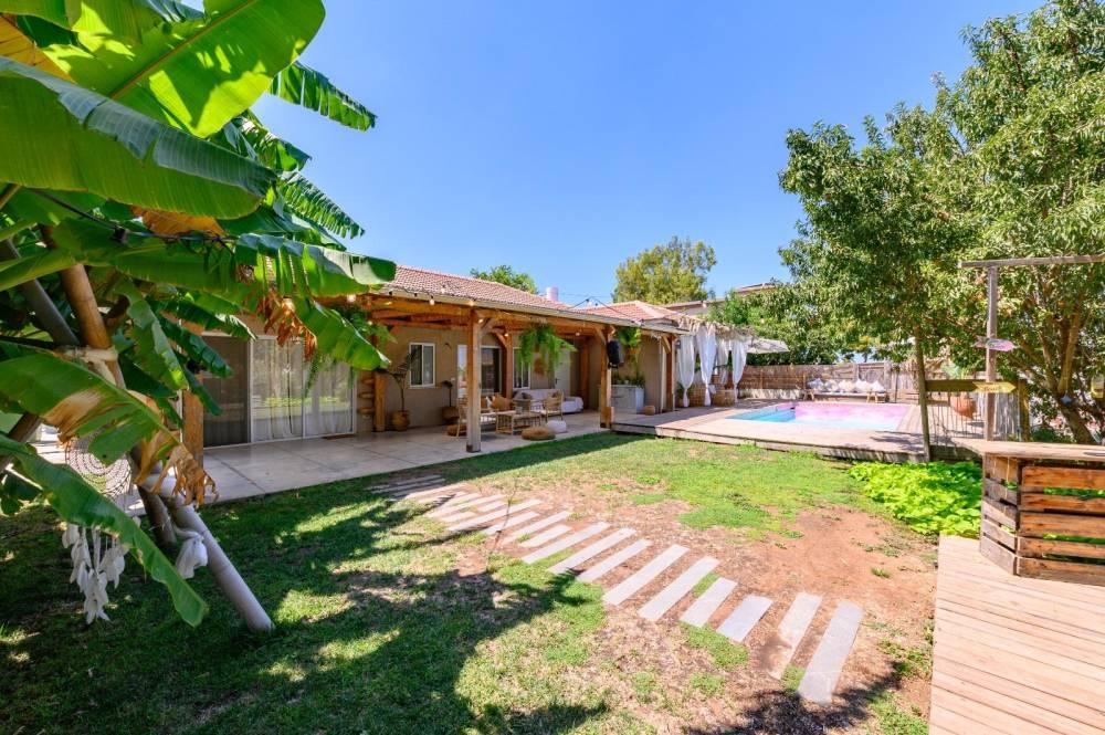 171966 גלריית חוץ, רייב מסיבות בוטיק וסטייל, וילה  בינון וילות - Vila 4 U