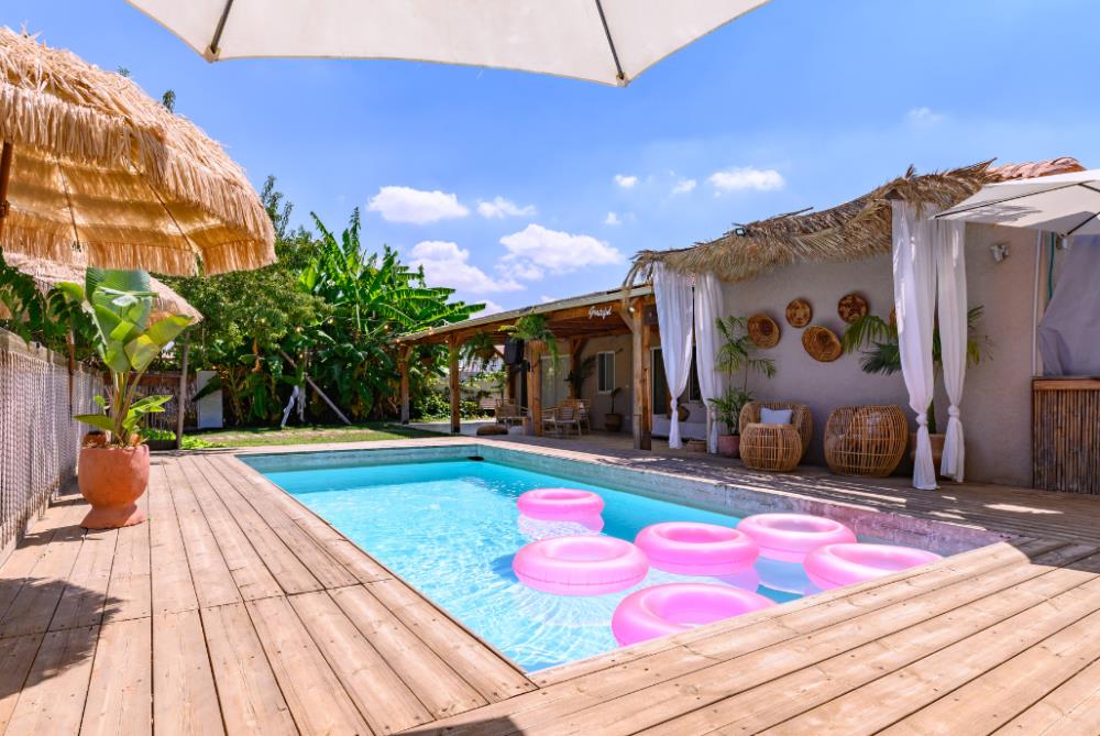 171974 גלריית חוץ, רייב מסיבות בוטיק וסטייל, וילה  בינון וילות - Vila 4 U