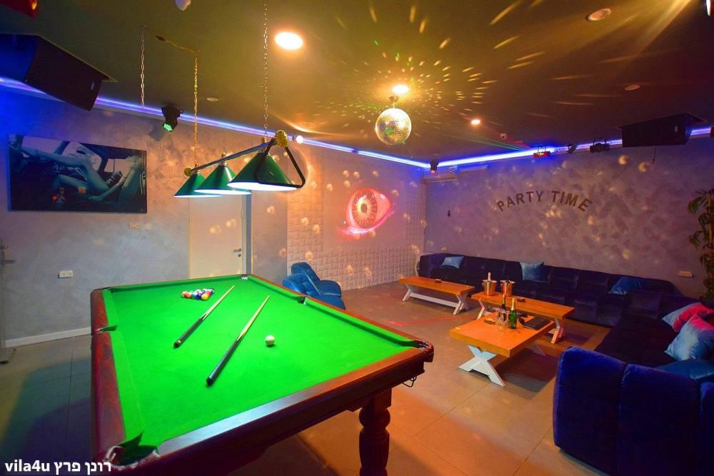 172320 הלופט הפנימי, פארטי טיים לופט, וילה  במצליח וילות - Vila 4 U