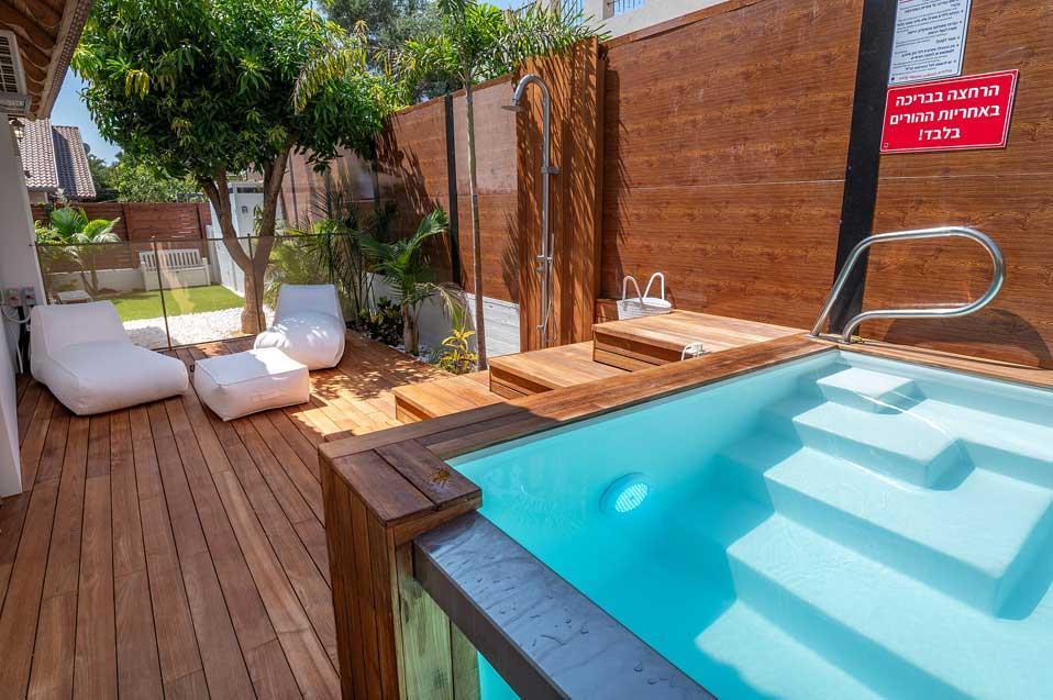 173926 גלריית חוץ, קאסה דה נאטורה, וילה  בראשון לציון וילות - Vila 4 U