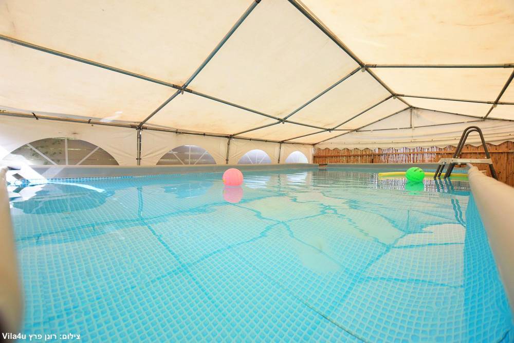 174601 החצר והבריכה, וילה רימונה יבנאל, וילה  ביבנאל וילות - Vila 4 U