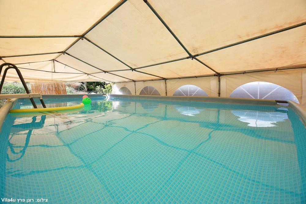174605 החצר והבריכה, וילה רימונה יבנאל, וילה  ביבנאל וילות - Vila 4 U
