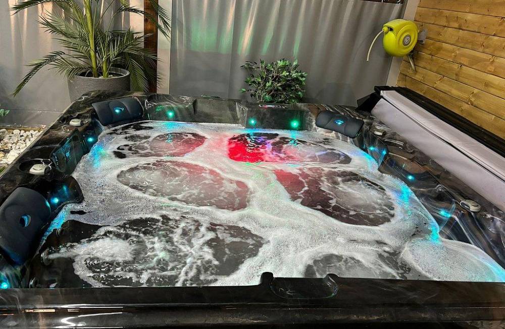 175252 מתחם חיצוני, פארדייס לופט VIP, וילה  בעוצם וילות - Vila 4 U