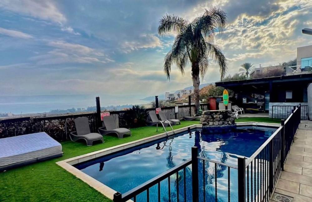 176445 המתחם החיצוני, מאור בכנרת, וילה  במגדל וילות - Vila 4 U