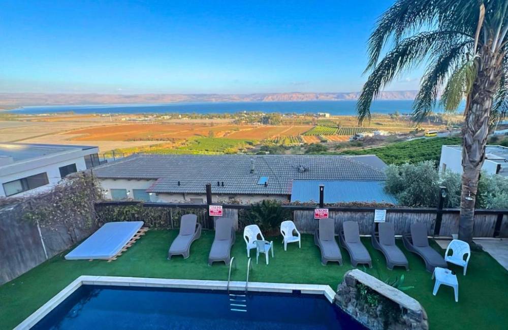 176446 המתחם החיצוני, מאור בכנרת, וילה  במגדל וילות - Vila 4 U