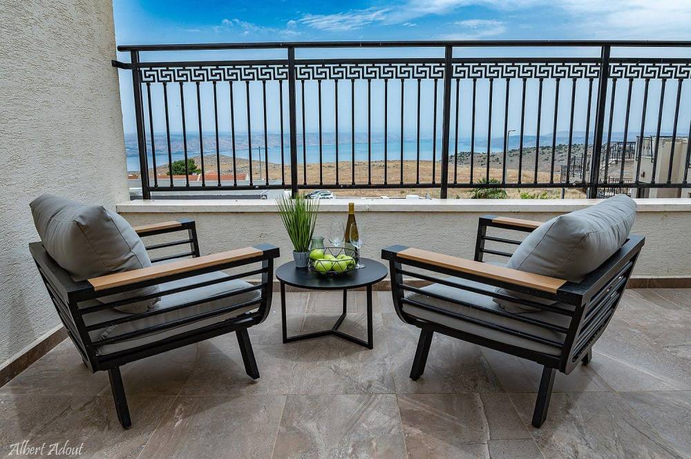 176494 גלריית חוץ, אחוזת לידר, וילה  בנוף כנרת וילות - Vila 4 U