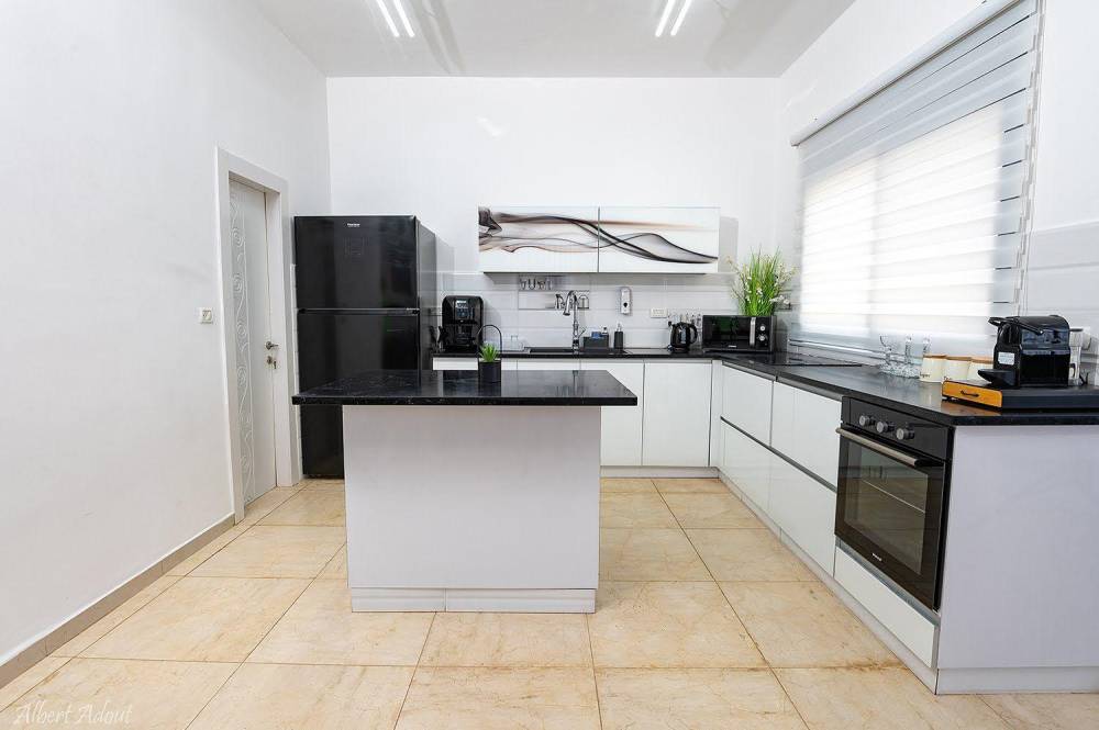 176502 מתחם פנים, אחוזת לידר, וילה  בנוף כנרת וילות - Vila 4 U