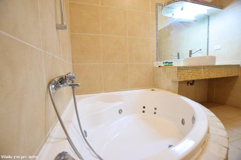 178671 גלרית פנים, וילה בית הלוגים, וילה  במגדל וילות - Vila 4 U