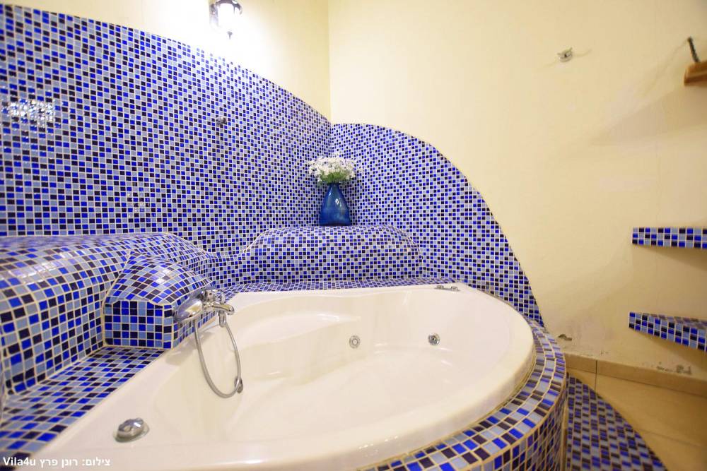 178683 גלרית פנים, וילה בית הלוגים, וילה  במגדל וילות - Vila 4 U