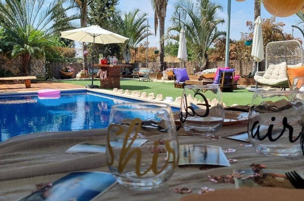 181662 אירועי רווקות אירועי חברה, מתחם אורי אירועים, וילה  בכפר טרומן וילות - Vila 4 U