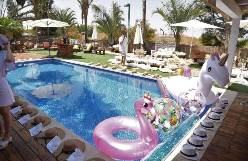 181669 אירועי רווקות אירועי חברה, מתחם אורי אירועים, וילה  בכפר טרומן וילות - Vila 4 U