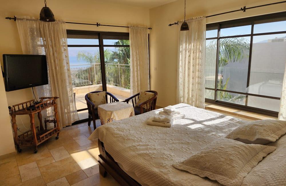 181843 פנים הוילה, וילה מגדל, וילה  במגדל וילות - Vila 4 U