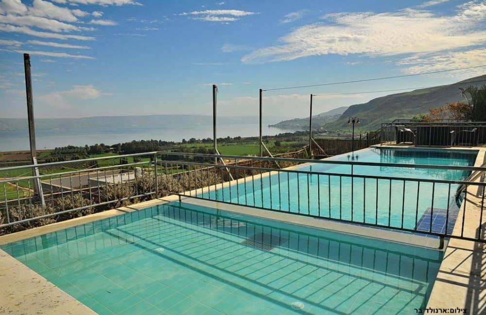 181874 חצר בריכה ונוף, וילה מגדל, וילה  במגדל וילות - Vila 4 U