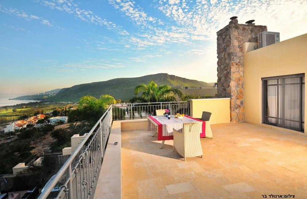 181876 חצר בריכה ונוף, וילה מגדל, וילה  במגדל וילות - Vila 4 U