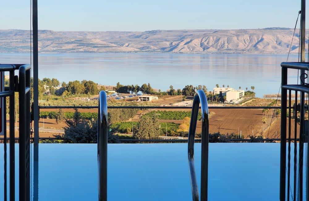 181877 חצר בריכה ונוף, וילה מגדל, וילה  במגדל וילות - Vila 4 U