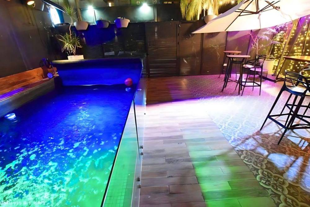 182414 מתחם החוץ והבריכה, פרייבט בר - Private Bar, וילה  בראשון לציון וילות - Vila 4 U