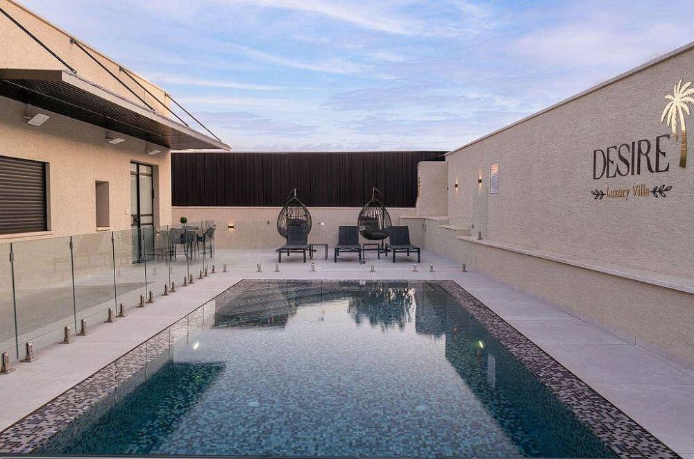 182804 מתחם חיצוני, וילה דיזאייר בוטיק, וילה  בספסופה וילות - Vila 4 U