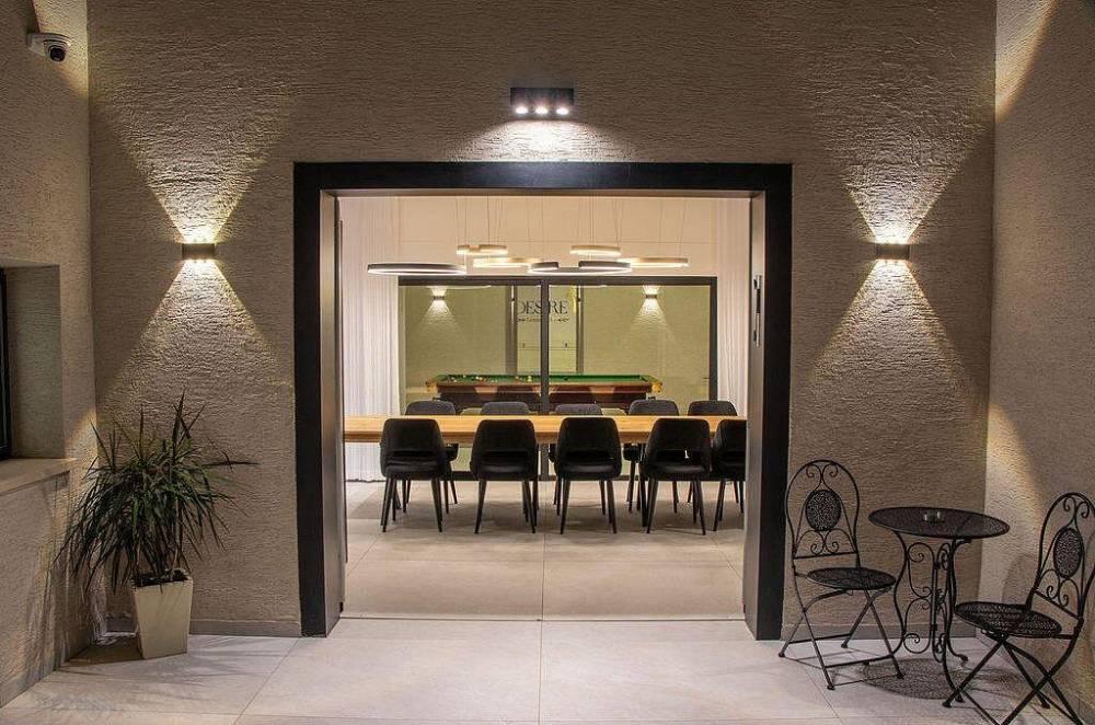 183356 המתחם בלילה, וילה דיזאייר בוטיק, וילה  בספסופה וילות - Vila 4 U