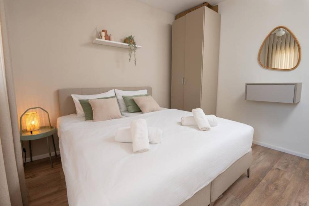 184544 המתחם הפנימי, אחוזת תבור, וילה  באחוזת ברק וילות - Vila 4 U