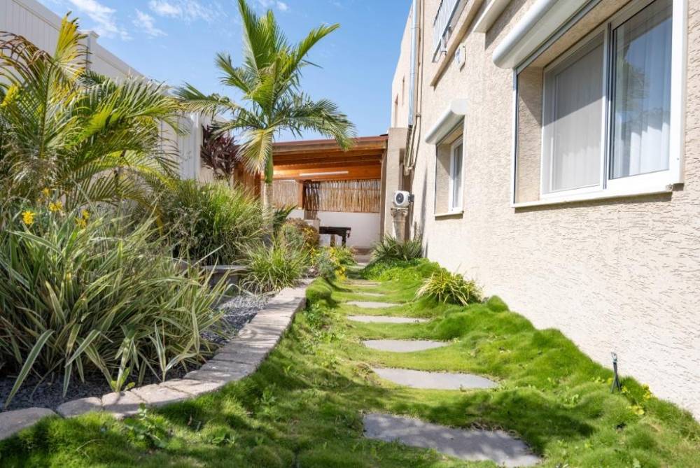 184599 המתחם החיצוני, אחוזת תבור, וילה  באחוזת ברק וילות - Vila 4 U