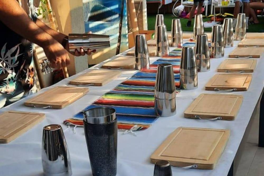 186740 אירועים במקום, החצר בטיילת - אירועים ליד הים, וילה  באשדוד וילות - Vila 4 U