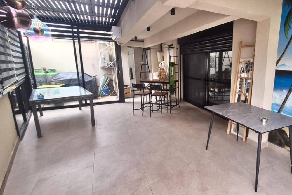 187218 מתחם אורחים מקורה, החצר בטיילת - אירועים ליד הים, וילה  באשדוד וילות - Vila 4 U