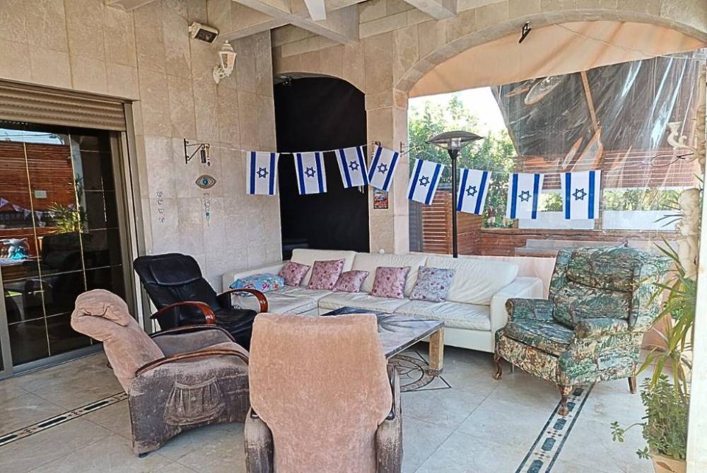 189000 גלרית חוץ, וואיט הול וילה - Villa White hall, וילה  ביהוד וילות - Vila 4 U