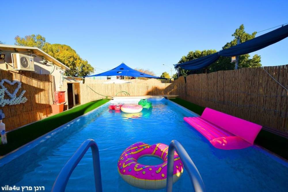 189740 מתחם חיצוני, פארטי טיים לופט, וילה  במצליח וילות - Vila 4 U