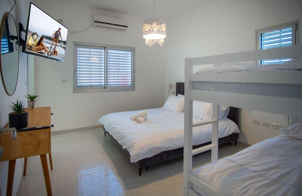 193580 גלריה כללית, אחוזת הסהר, וילה  בכלנית וילות - Vila 4 U