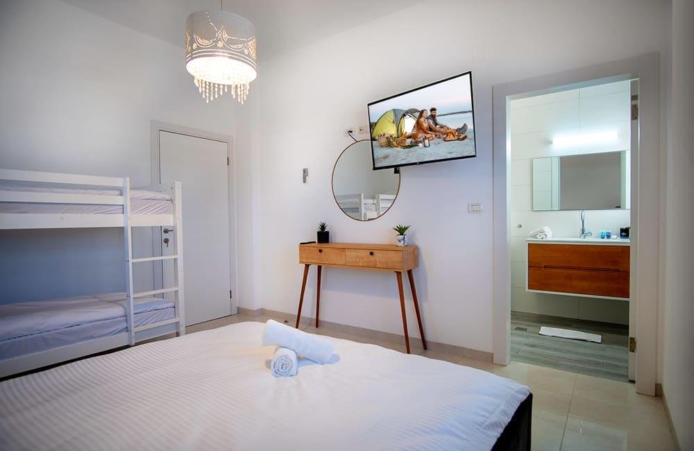 193595 גלרית פנים, אחוזת הסהר, וילה  בכלנית וילות - Vila 4 U