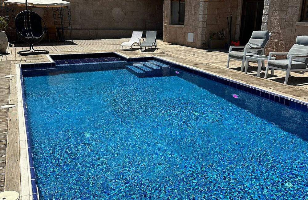 193715 מתחם החצר, אחוזת דוד המלך אילת, וילה  באילת וילות - Vila 4 U