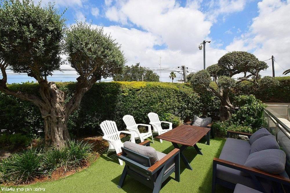 194479 חצר המקום, סיקרט פול, וילה  בחדרה וילות - Vila 4 U