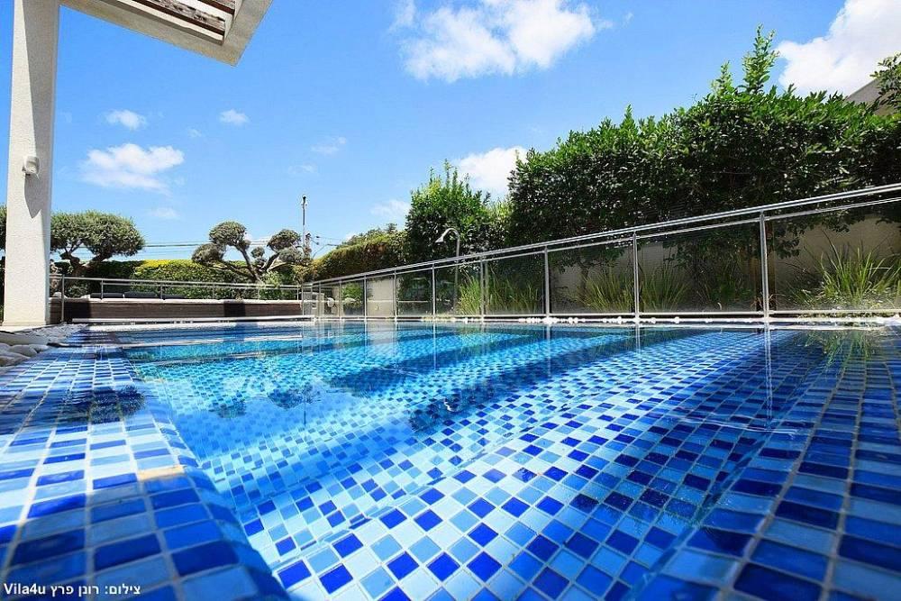 194486 בריכת השחייה, סיקרט פול, וילה  בחדרה וילות - Vila 4 U
