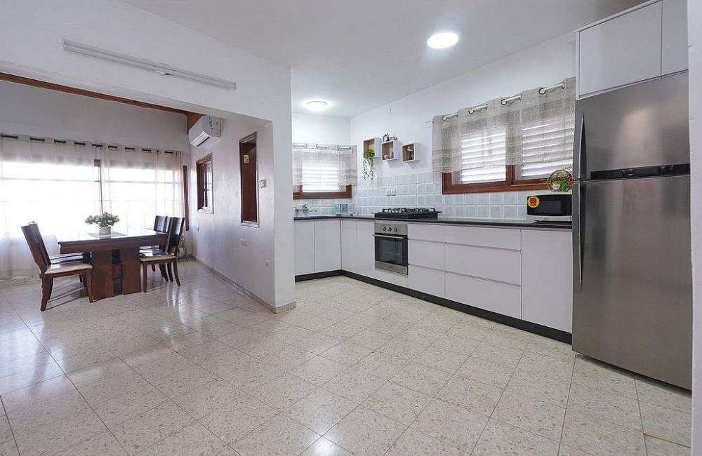 195134 גלרית פנים, שלווה במושבה - אירוח כפרי, וילה  במגדל וילות - Vila 4 U