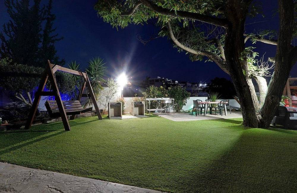 195170 גלרית חוץ, שלווה במושבה - אירוח כפרי, וילה  במגדל וילות - Vila 4 U