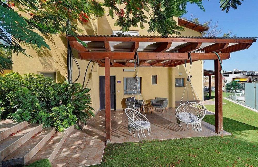 195173 גלרית חוץ, שלווה במושבה - אירוח כפרי, וילה  במגדל וילות - Vila 4 U