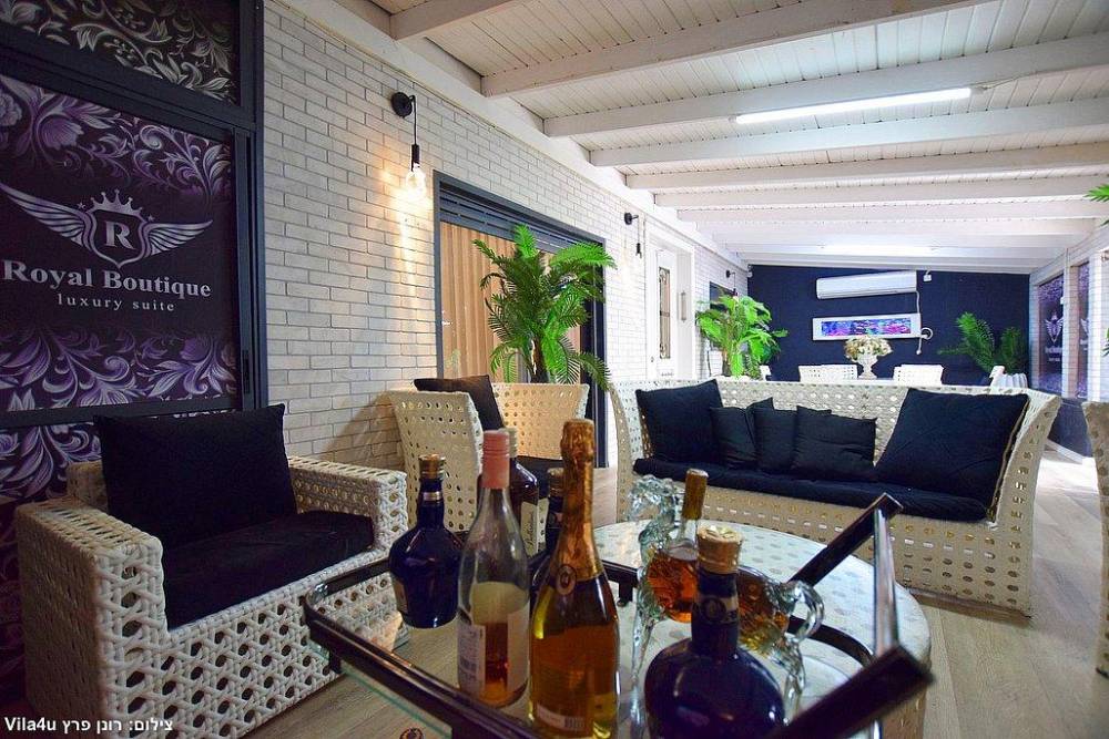 197088 מתחם חיצוני מקורה, וילה רויאל בוטיק, וילה  בנהריה וילות - Vila 4 U