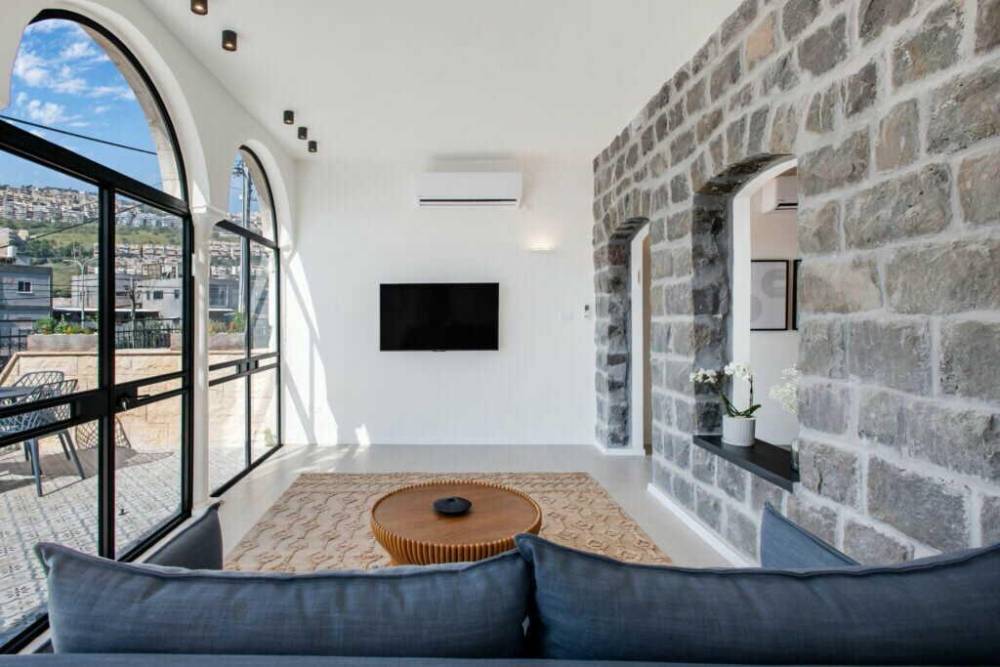 197167 סוויטה 2 - אגם, יו ג'י בוטיק - UG Boutique Apartment hotel, וילה  בטבריה וילות - Vila 4 U