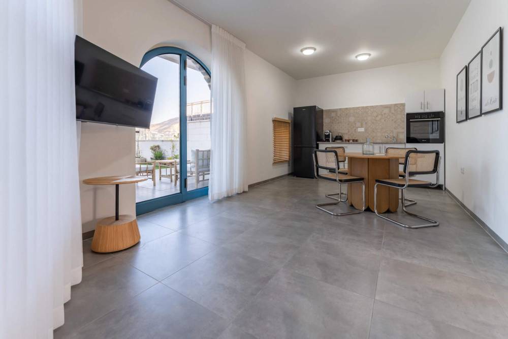 197228 דירת נופש 4, דירות נופש יו ג'י בוטיק - UG Boutique, וילה  בטבריה וילות - Vila 4 U