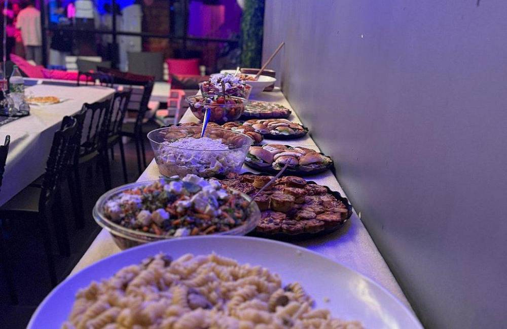 197851 גלריה כללית, איביזה בר - Ibiza Bar, וילה  בראשון לציון וילות - Vila 4 U