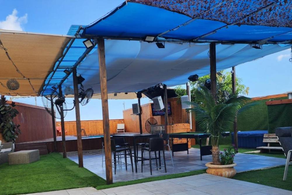 199223 המתחם החיצוני והחצר, גארדן פליי - Garden Fly, וילה  בנס ציונה וילות - Vila 4 U