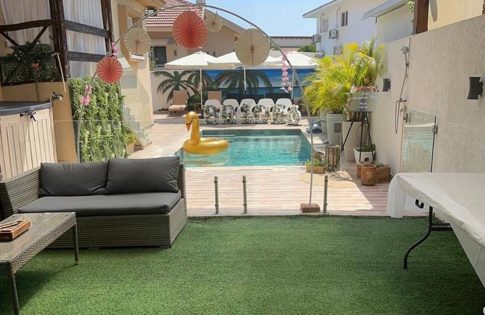 200863 כללי, מלכה פול Malka pool, וילה  בעזריקם וילות - Vila 4 U