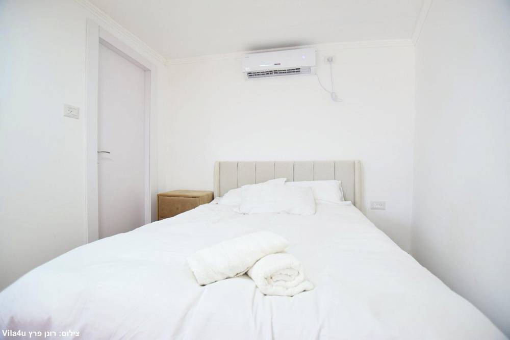 201813 גלרית פנים, וילת השחר, וילה  בעין יעקב וילות - Vila 4 U