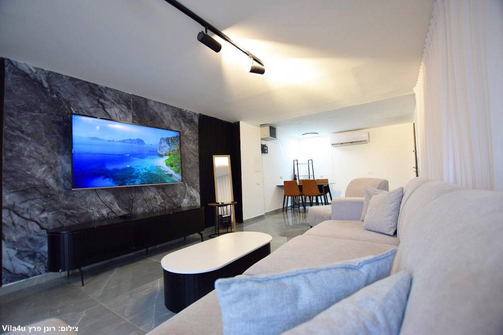 201821 גלרית פנים, וילת השחר, וילה  בעין יעקב וילות - Vila 4 U