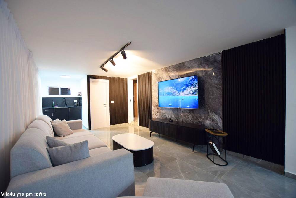 201826 גלרית פנים, וילת השחר, וילה  בעין יעקב וילות - Vila 4 U