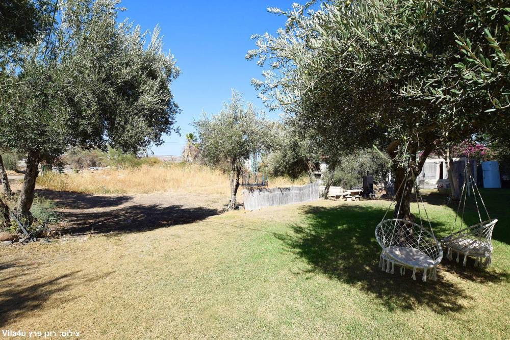 201987 חצר ונוף, וילה בין תכלת ללבן, וילה  במגדל וילות - Vila 4 U