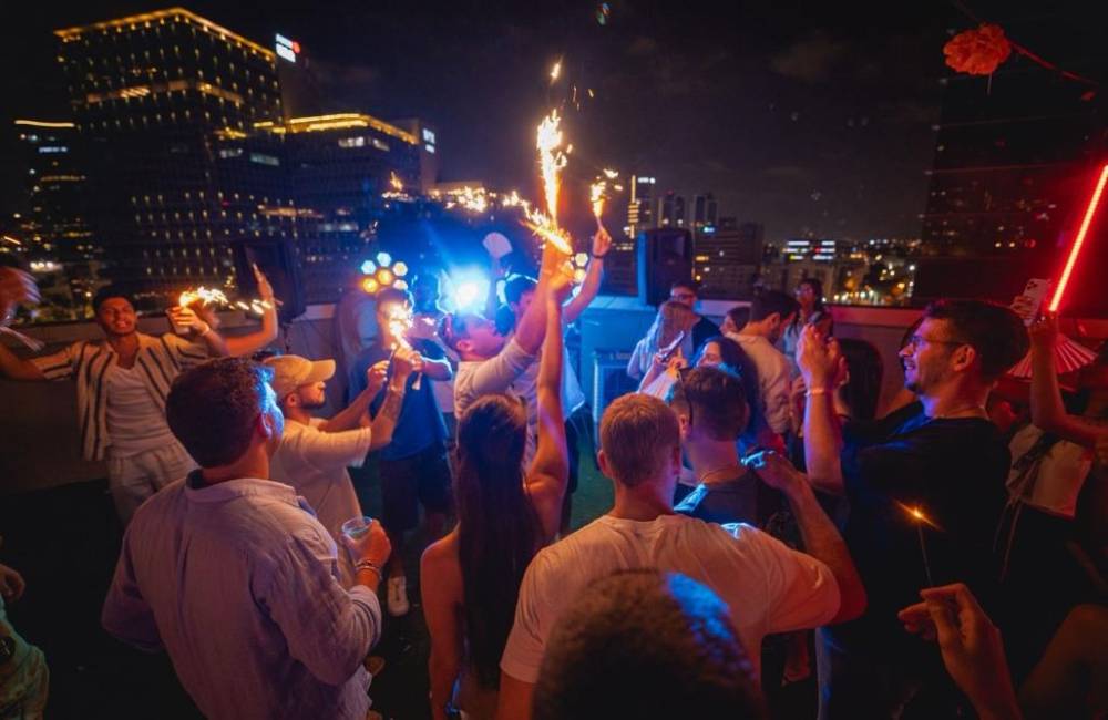 202528 גלריה כללית, אלמאגו רוף תל אביב, וילה  בתל אביב וילות - Vila 4 U