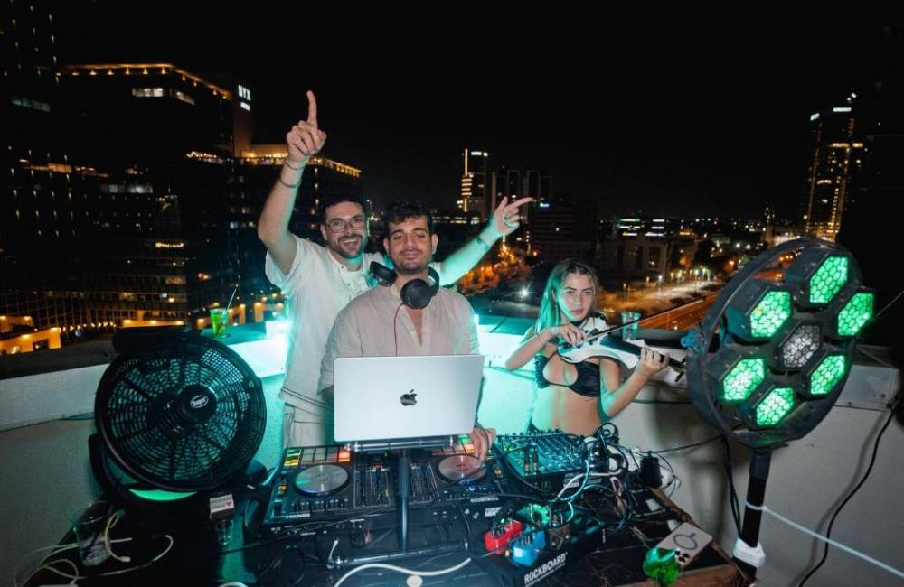 202532 אירועים במתחם, אלמאגו רוף תל אביב, וילה  בתל אביב וילות - Vila 4 U