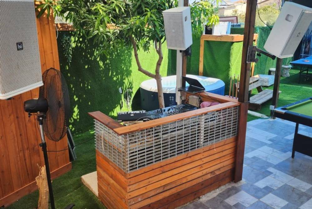 203288 גלריה כללית, גארדן פליי - Garden Fly, וילה  בנס ציונה וילות - Vila 4 U